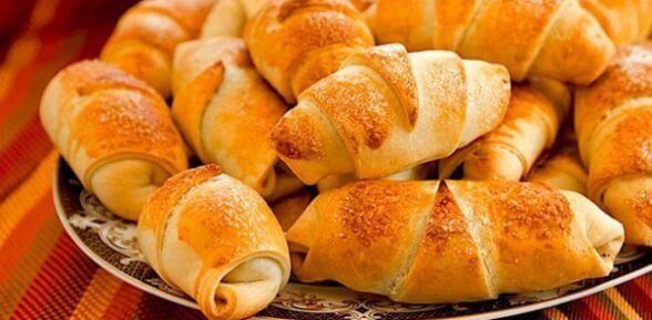 Рогалики с вареной