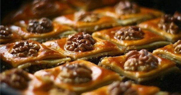 Пахлава с грецкими орехами