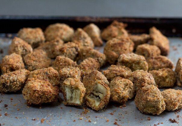 Запечённые кубики баклажана с хрустящей корочкой