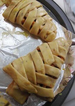Овощной пирог – золотистая корочка после выпекания